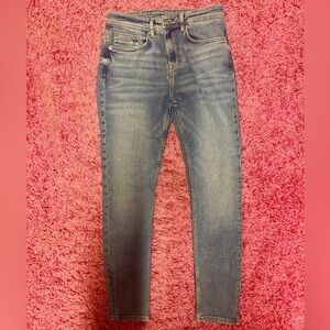 Zara Blue Skinny Jeans with Vintage-Inspired Look